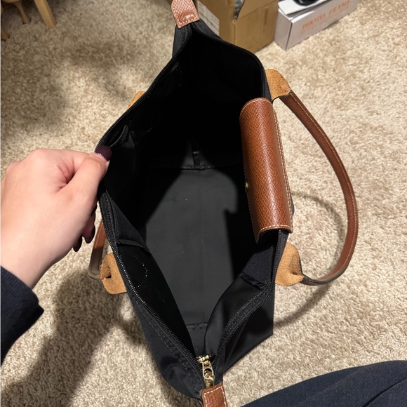 Longchamp Medium Tote - Picture 5 of 7